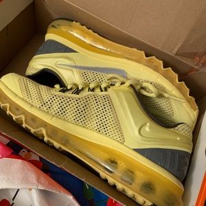 Nike AirMax womens size 8 no box